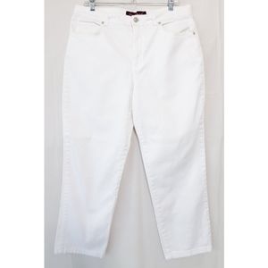 Gloria Vanderbilt White Striaght Leg